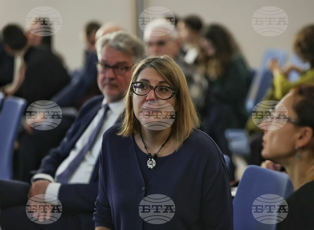 Асоциация на европейските журналисти - конференция - Ирина Недева