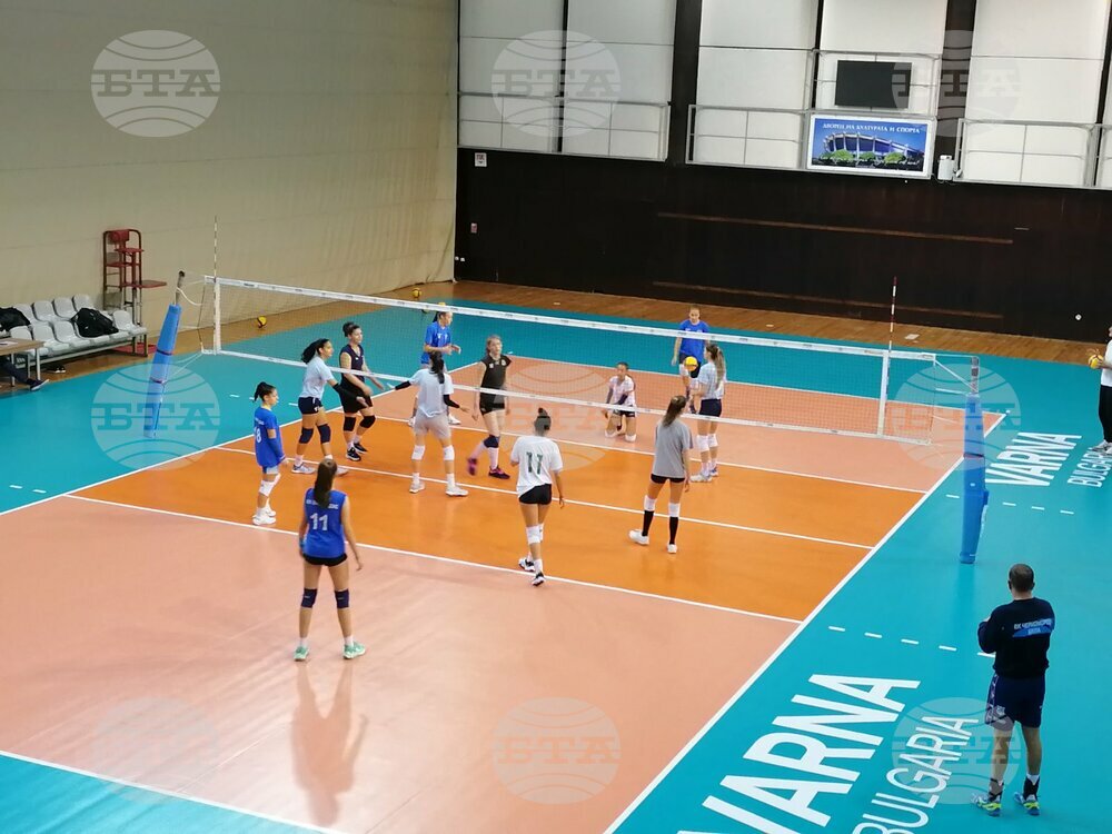 Варна ДКС проведе двустранна игра преди гостуването си на Казанлък Волей