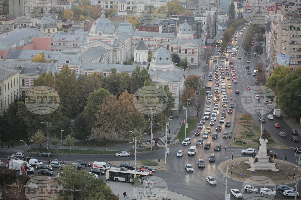 В. "Адевърул": Колко често румънците сменят колите си и по колко километра изминават на година