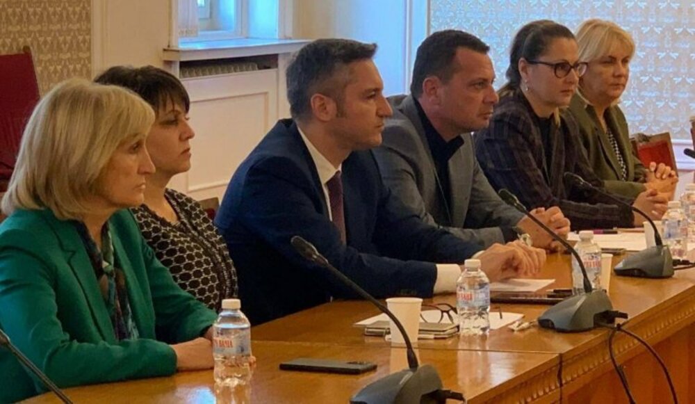 БСП: „БСП за България“ ще подкрепи намаляването на данъка върху грамотността