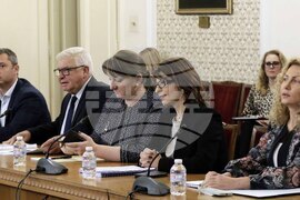 Парламент - БСП - ГЕРБ - бюджет - среща