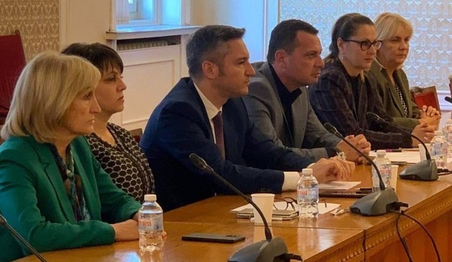 „БСП за България“ настоява за нулева ставка на ДДС за книги и учебници