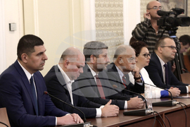 Народно събрание - Продължаваме Промяната - Демократична България