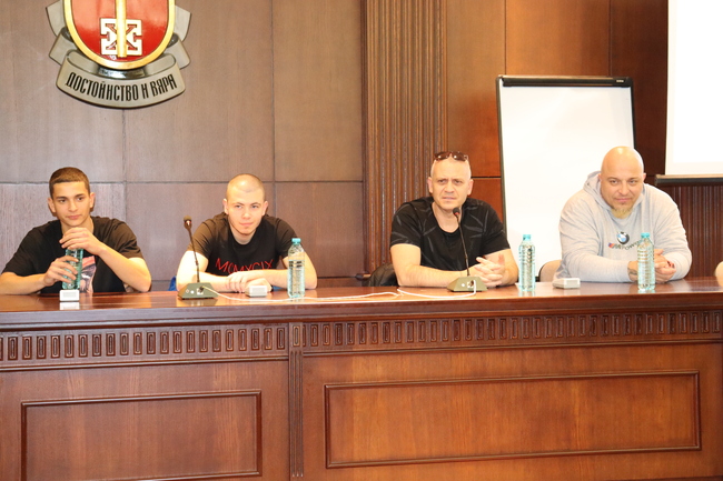 Втори ден продължават срещите от първо лице за наркотичните зависимости