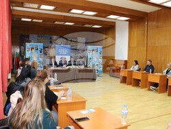 Снимка: Община Банско - Министър Илин Димитров по време на форума "БГ - ЗИМА 2022/2023", организирана от Българска телеграфна агенция с подкрепата на Община Банско. 