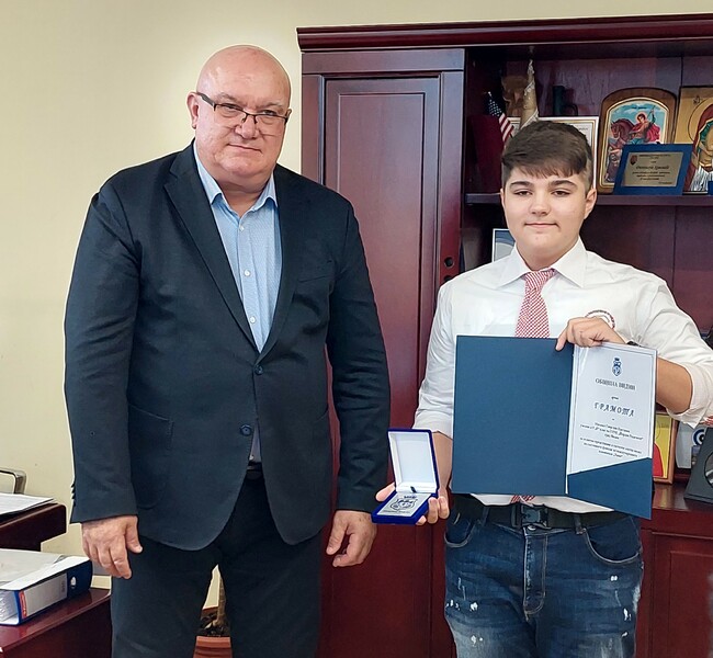Деветокласникът Михаил Цветанов от Видин спечели златен медал на световните финали на международната олимпиада „Hippo“