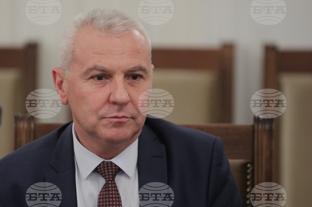 Парламент - комисия- заседание - Бисер Борисов