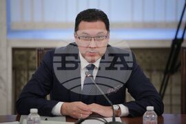 Парламент - комисия- заседание - Даниел Митов