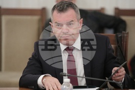 Парламент - комисия- заседание - Венелин Венев