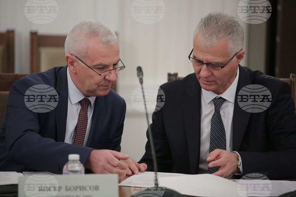 Парламент - комисия- заседание