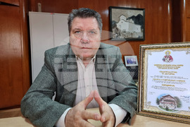 Сливен - параклис - стенописи - реставрация - Стоян Марков