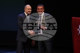 "Мениджър на годината" 2022 - награди - Румен Радев