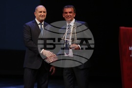 "Мениджър на годината" 2022 - награди - Румен Радев