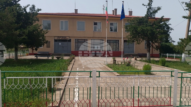Читалището в търговищкото село Пресиян кани деца и младежи да рисуват на тема „Моето село“