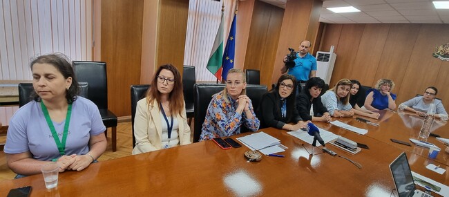 Център за социална рехабилитация и интеграция за възрастни хора с деменция ще бъде изграден в Шумен и ще предоставя почасови услуги