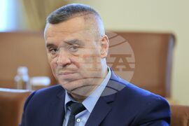 Правителство - заседание - Георги Тахов