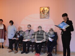 Снимка: Община Благоевград - Илко Стоянов посети Дом за пълнолетни лица с деменция в село Падеш