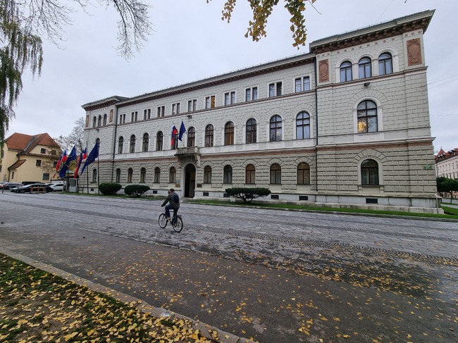 Ден на предизборна тишина в Словения преди втория тур на президентските избори