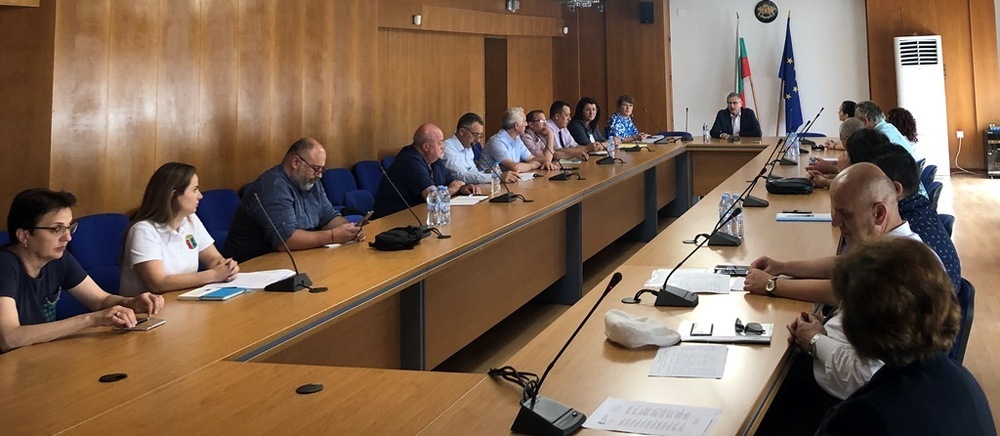 Областна администрация Смолян: Регионалната програма за 2024 година ще осигури заетост за 104 безработни лица в област Смолян