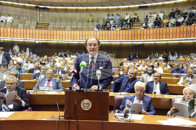 Пакистанският министър на финансите се срещна с министъра на търговията на САЩ във Вашингтон