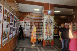 Чепеларе - гимназия - Николай Хайтов - годишнина - изложба