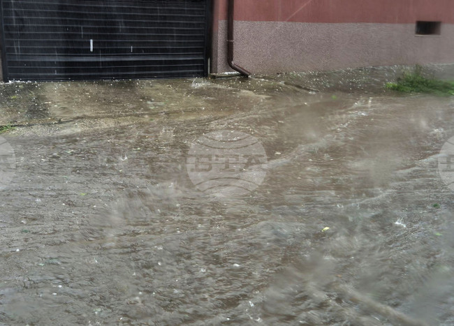 Количеството на падналите валежи в Сливен достигна 29 литра на квадратен метър