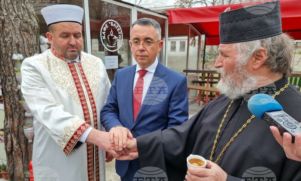 Kardzhali Mayor, Regional Mufti, Orthodox Priest Send Message for Peace at Traditional March 3 Get-together
