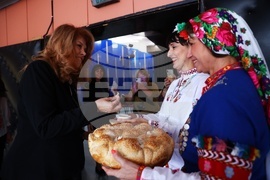 Илияна Йотова - Български фолклорни състави в чужбина - творческа среща