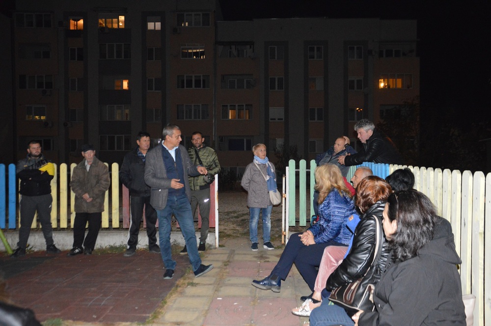 По покана на жители на ж.к. „Ален мак“ кметът Илко Стоянов взе участие в събрание за саниране на жилища