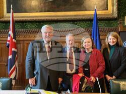 Снимка: пресофис на Цветелина Пенкова - Оливър Хилд, Шон Кели, Натали Лоизо и Цветелина Пенкова 