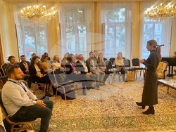 Снимка: пресофис на Цветелина Пенкова - Цветелина Пенкова във Великобритания