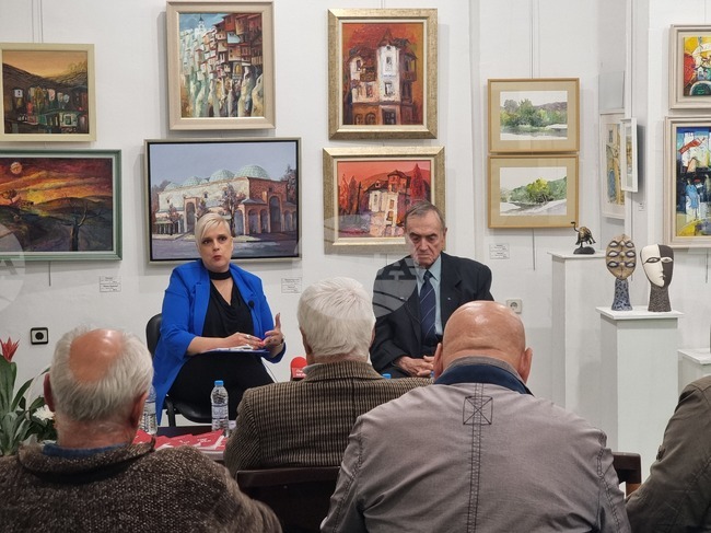 Ямбол - Тодор Михайлов - книга - премиера