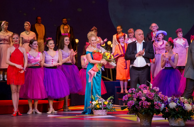  Музикалният театър в подкрепа на досегашния си директор