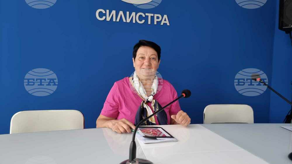Приключи конкурсът за детска рисунка "Слънчевите руни в българските носии и тъкани"