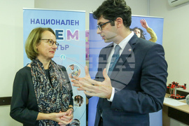Селин Гауер - Национален STEM център - посещение