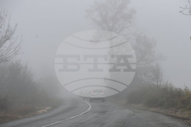 Село Лудогорци - мъгла