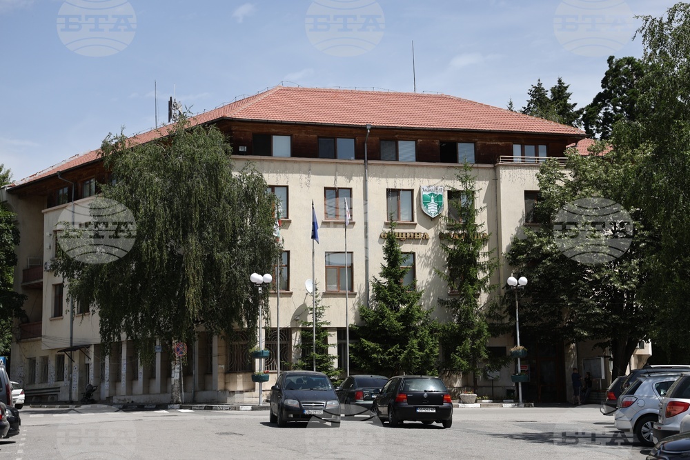 Общинският съвет в Златица прие нова наредба за управление на отпадъците и актуализация на бюджета към 30 септември 2025 година