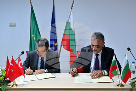 Пловдив - договор за сътрудничество