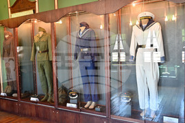 Пловдив - Изложба „Когато момчето става мъж…”