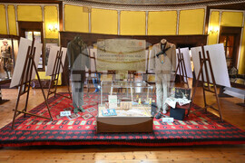 Пловдив - Изложба „Когато момчето става мъж…”