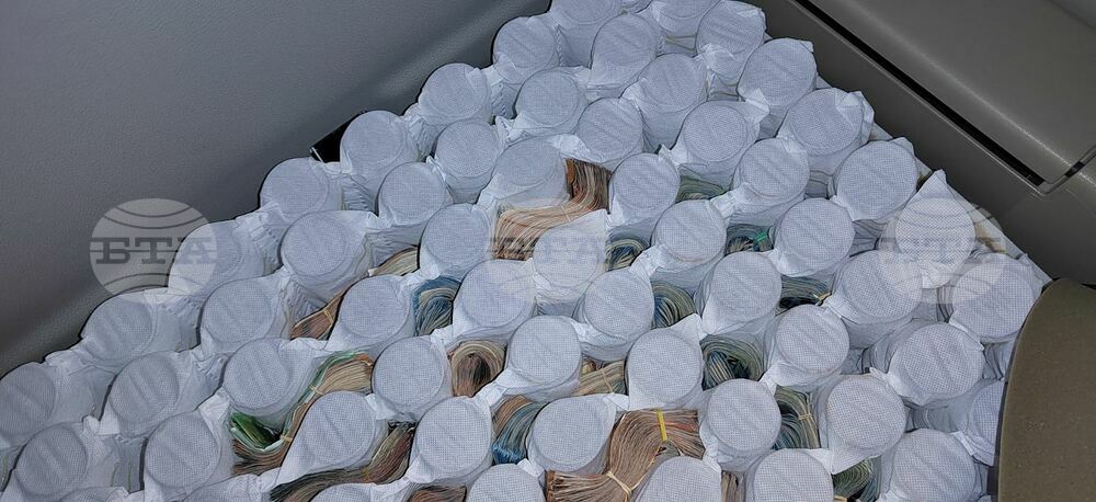 Turkish Citizen Charged with Smuggling BGN 246,649 at Kapitan Andreevo Checkpoint