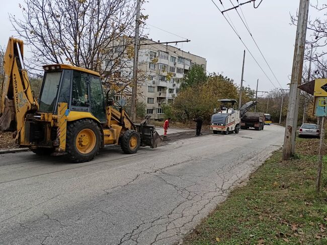 Текущите ремонти в жк „Дружба“ продължават и тази седмица 