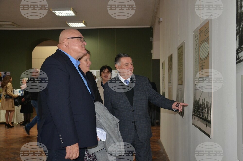 Кметът на Видин и посланикът на Аржентина откриха заедно изложба