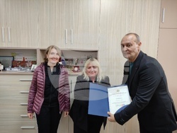 Областният управител награди училищата от област Разград с най-активно участие в инициативата „Европейски ден на спорта в училище“ – 2022 г.