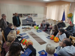 Областният управител награди училищата от област Разград с най-активно участие в инициативата „Европейски ден на спорта в училище“ – 2022 г.