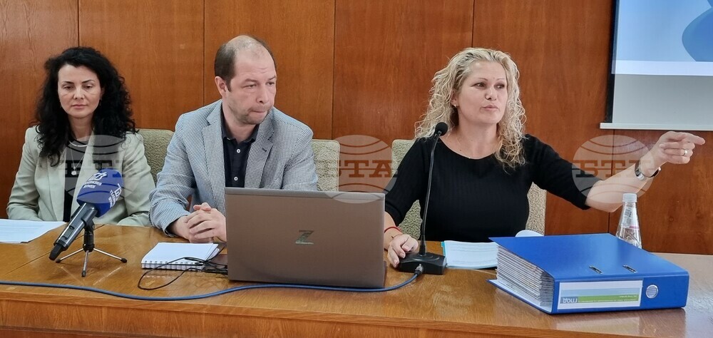 Предвижда се възстановяване на светофарната уредба на сегашното кръстовище на бул. „Симеон Велики“, където загина млада жена