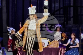 „Красавицата и звяра" - спектакъл 