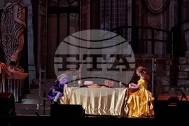 „Красавицата и звяра" - спектакъл 