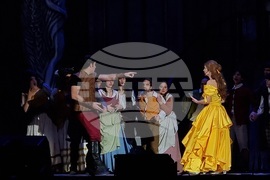 „Красавицата и звяра" - спектакъл 