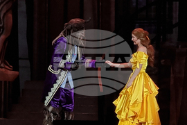 „Красавицата и звяра" - спектакъл 